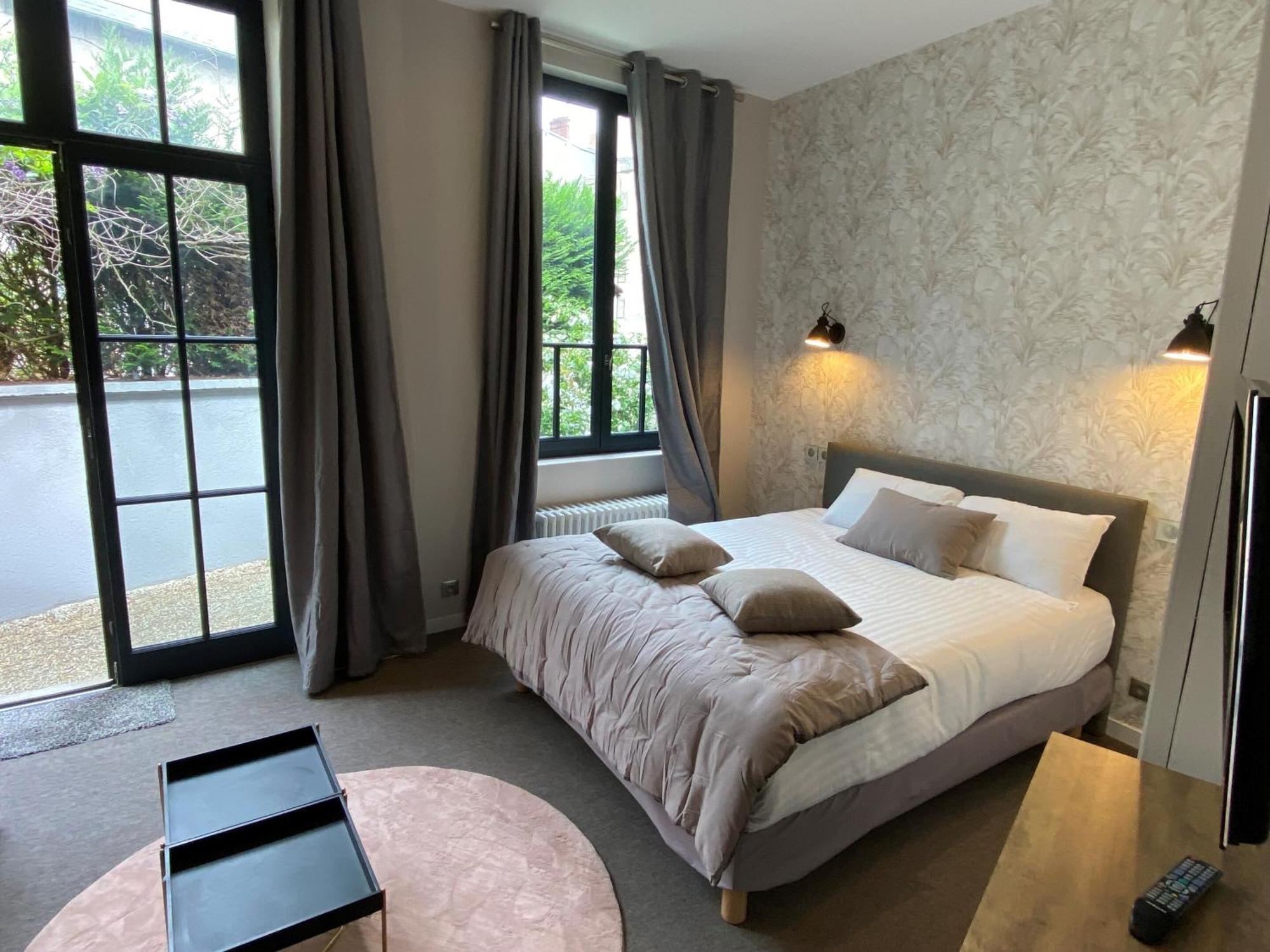 La Villa Beaupeyrat - Apparthotels De Charme Dans Batisse De Caractere Limoges Habitación foto